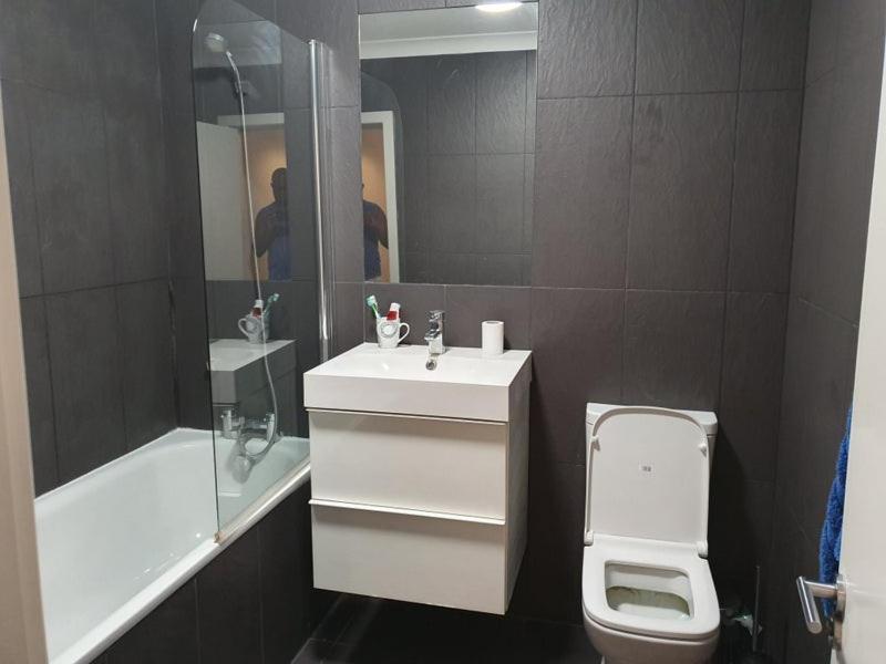 Double Room With Shared Bathroom Londres Extérieur photo